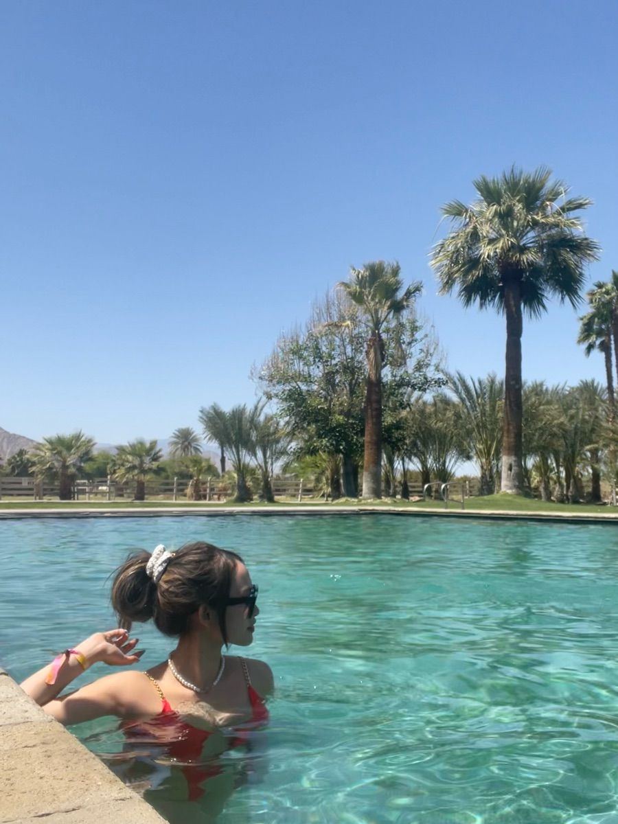 Luxy Roll - Share Your Moments!