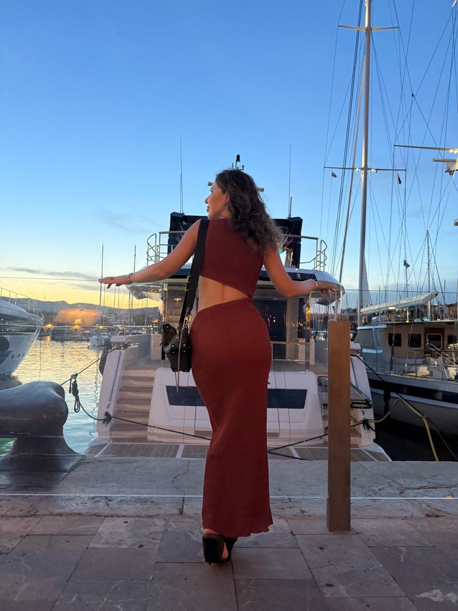 Luxy Roll - Share Your Moments!