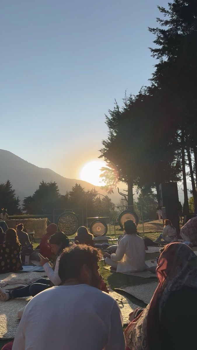 Luxy Roll - Share Your Moments!