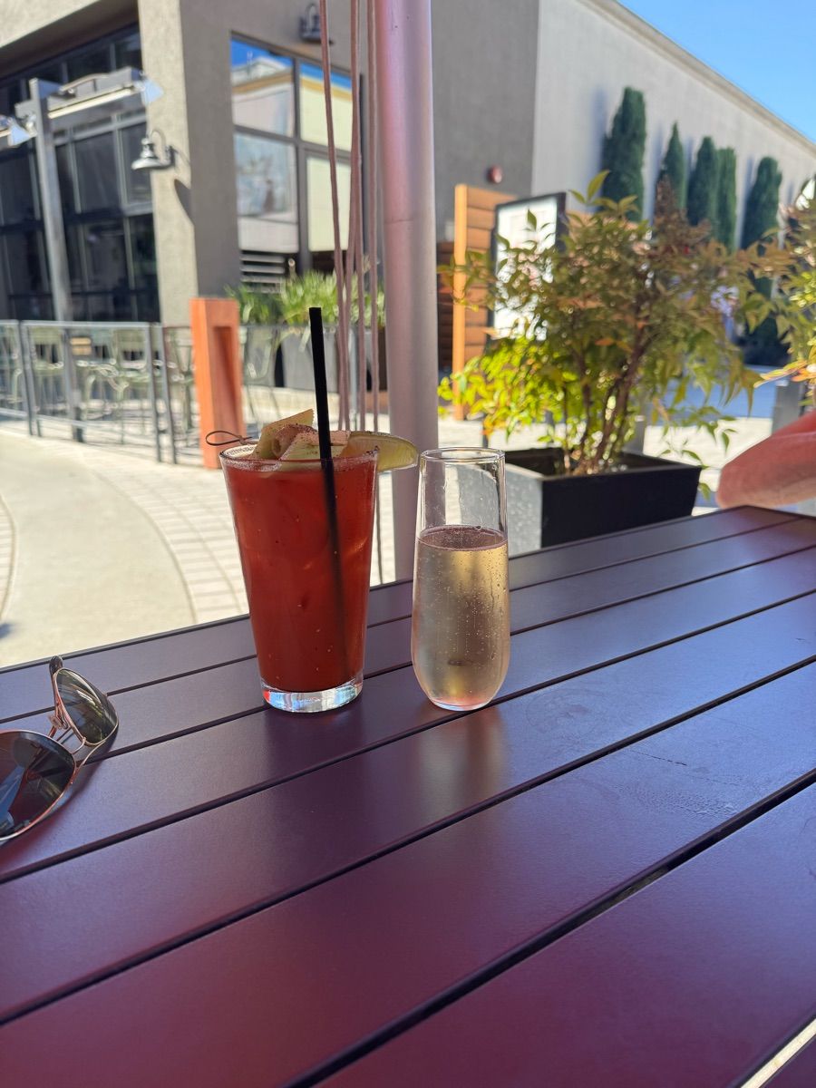 Luxy Roll - Share Your Moments!