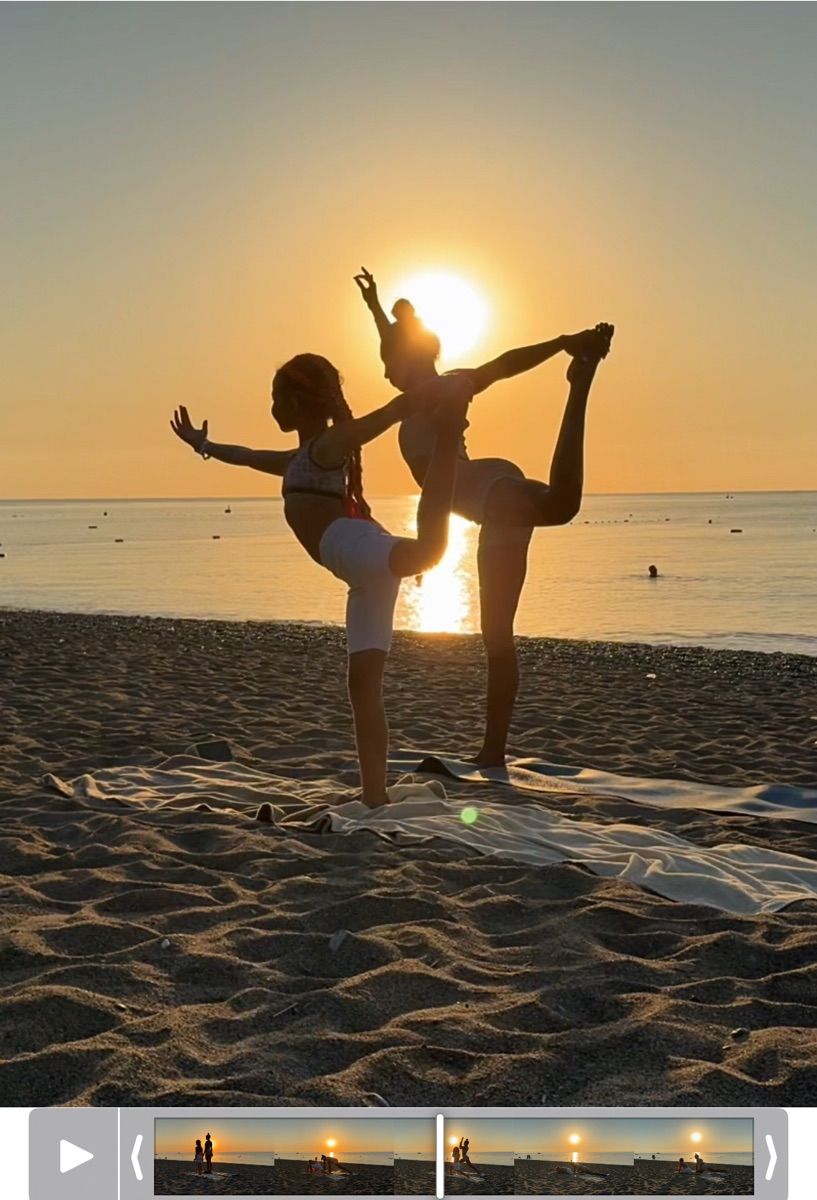 Luxy Roll - Share Your Moments!