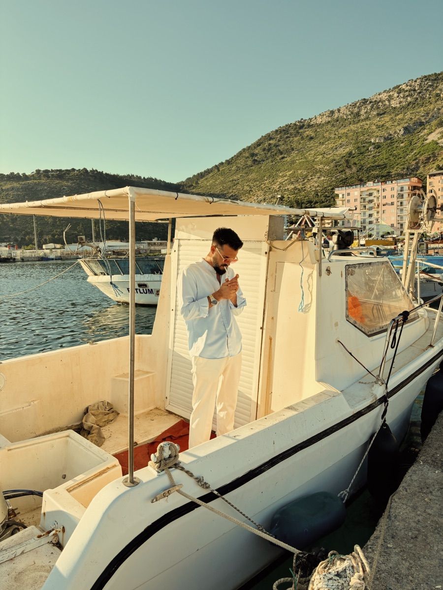 Luxy Roll - Share Your Moments!