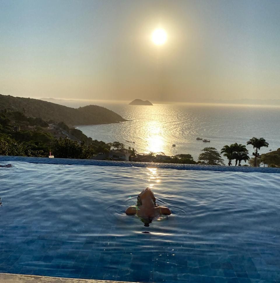 Luxy Roll - Share Your Moments!
