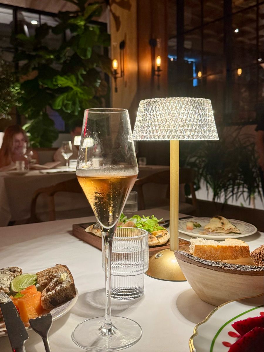 Luxy Roll - Share Your Moments!
