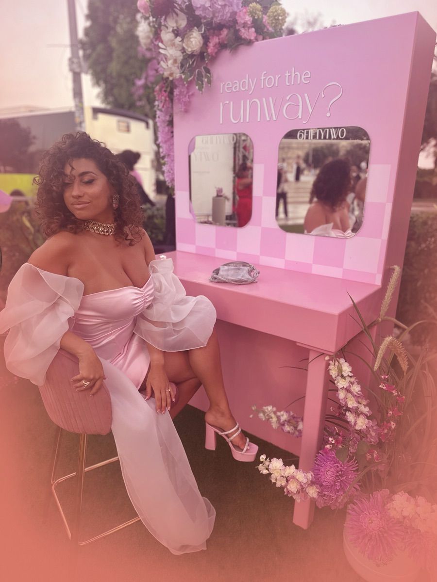 Luxy Roll - Share Your Moments!