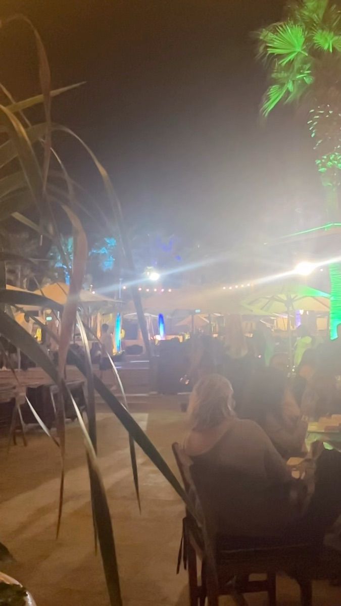 Luxy Roll - Share Your Moments!