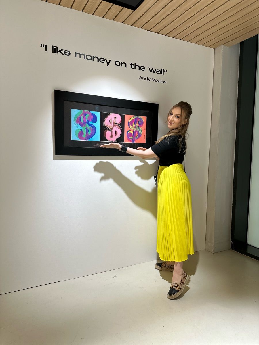 Luxy Roll - Share Your Moments!