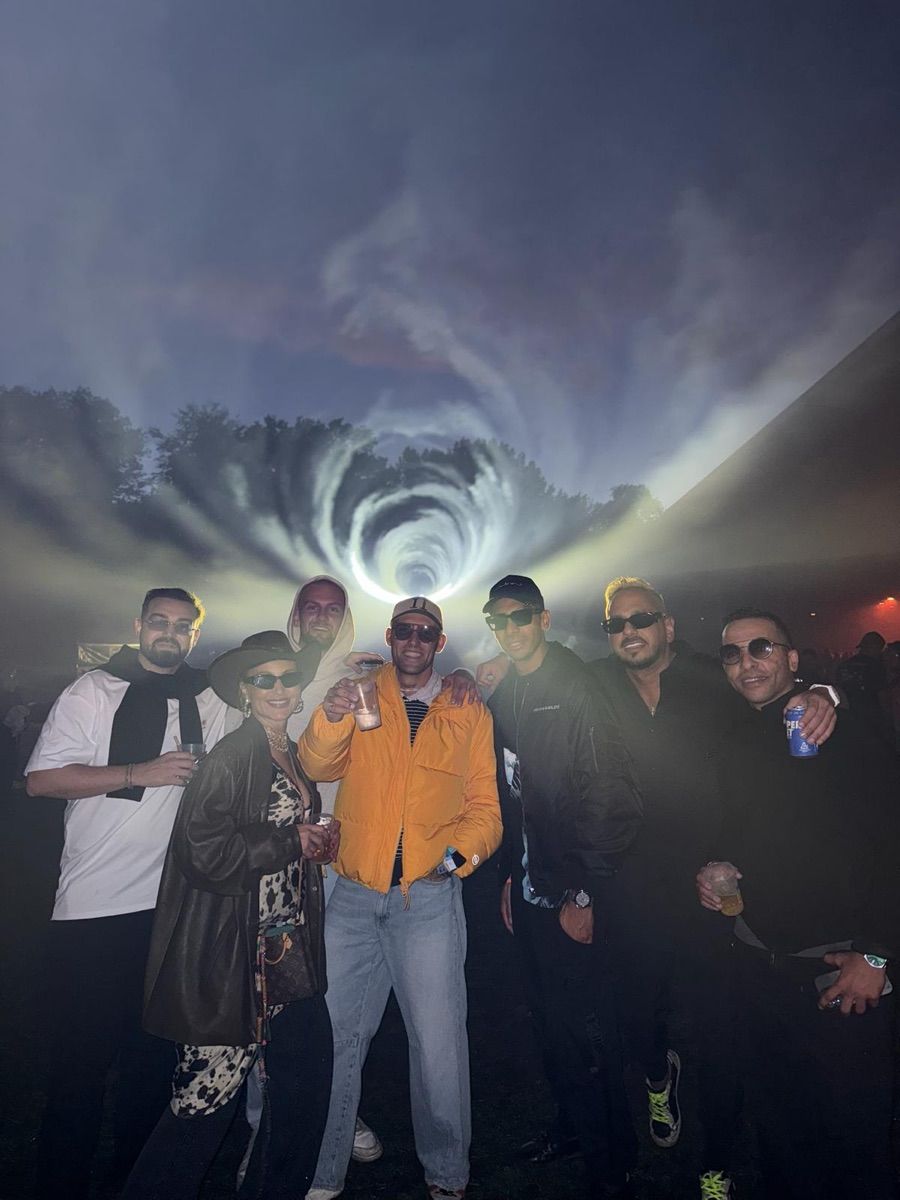 Luxy Roll - Share Your Moments!
