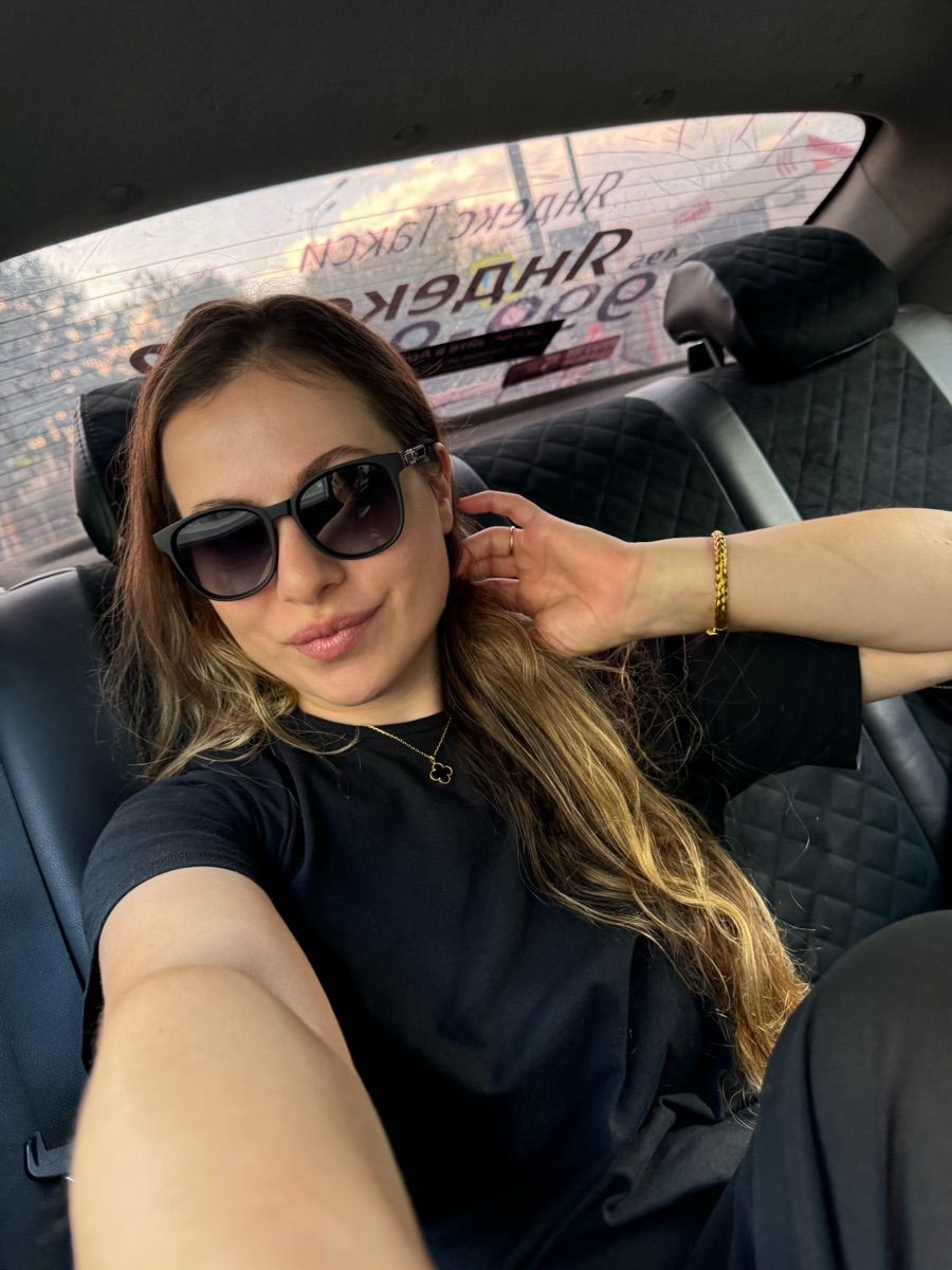 Luxy Roll - Share Your Moments!