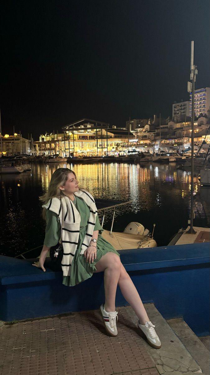 Luxy Roll - Share Your Moments!