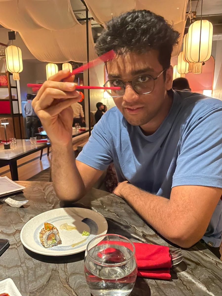 Luxy Roll - Share Your Moments!