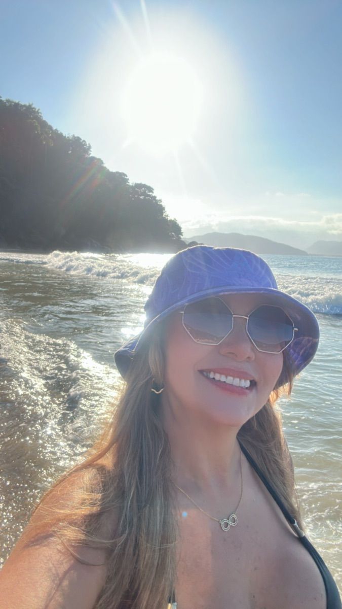 Luxy Roll - Share Your Moments!