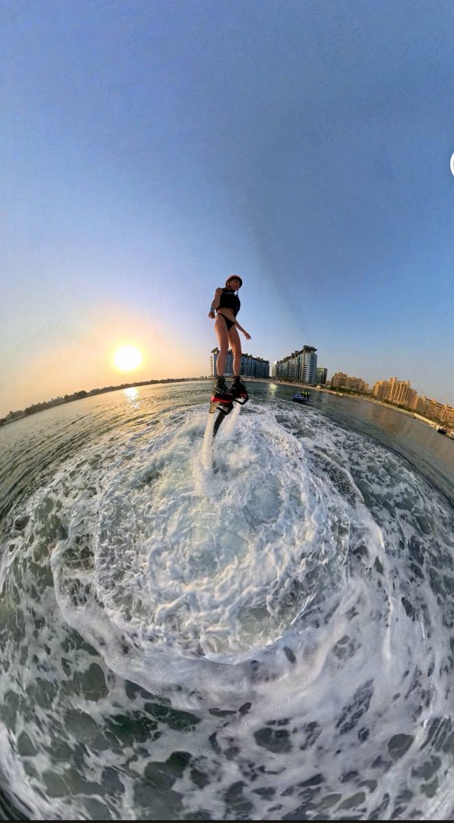 Luxy Roll - Share Your Moments!