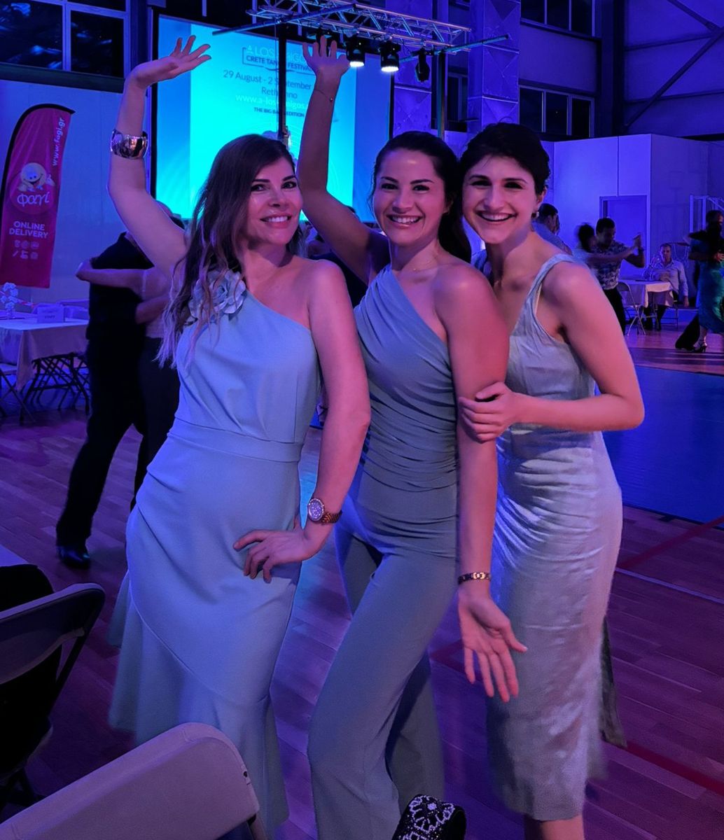 Luxy Roll - Share Your Moments!