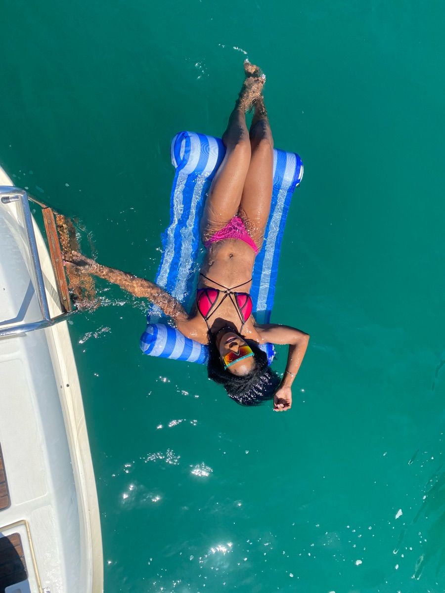 Luxy Roll - Share Your Moments!