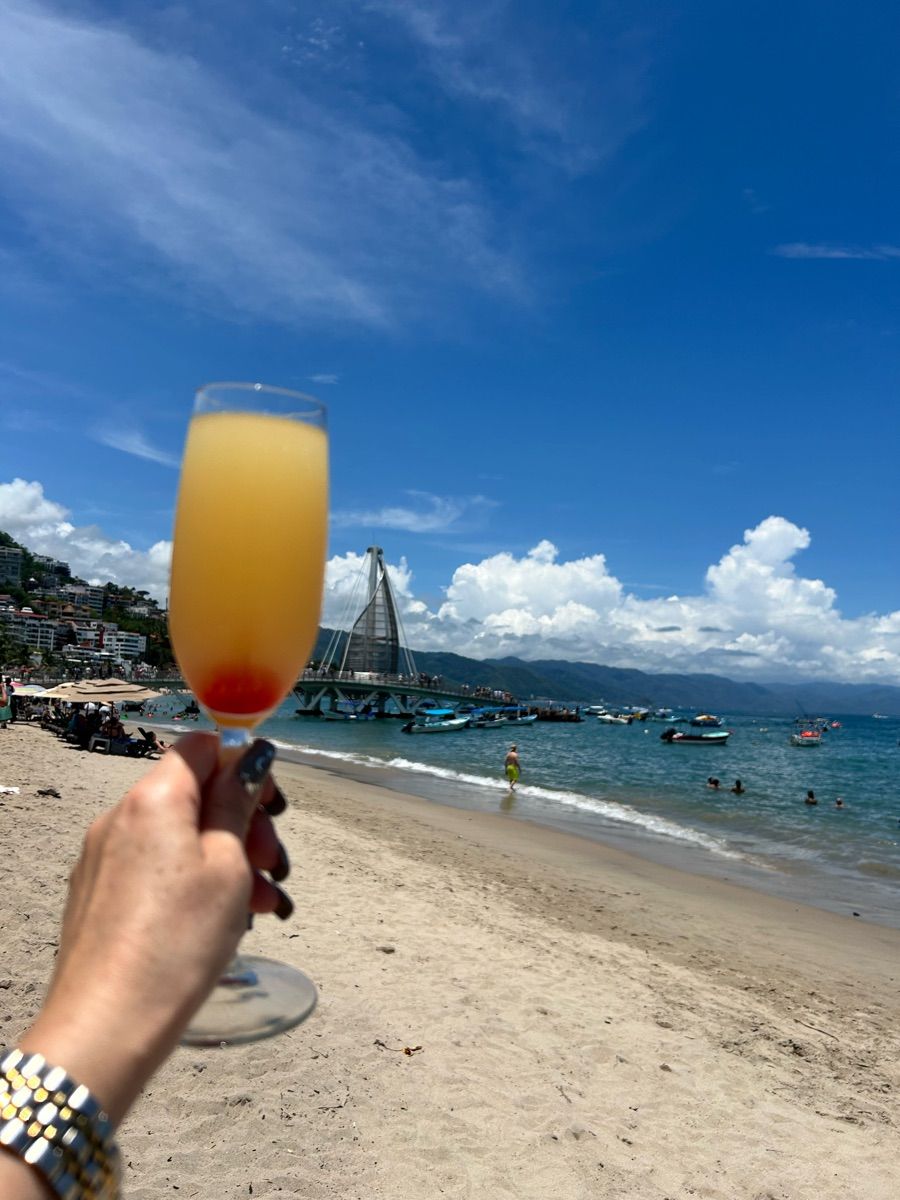 Luxy Roll - Share Your Moments!