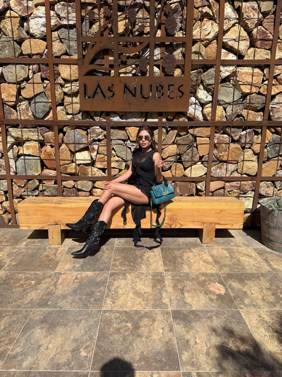 Luxy Roll - Share Your Moments!
