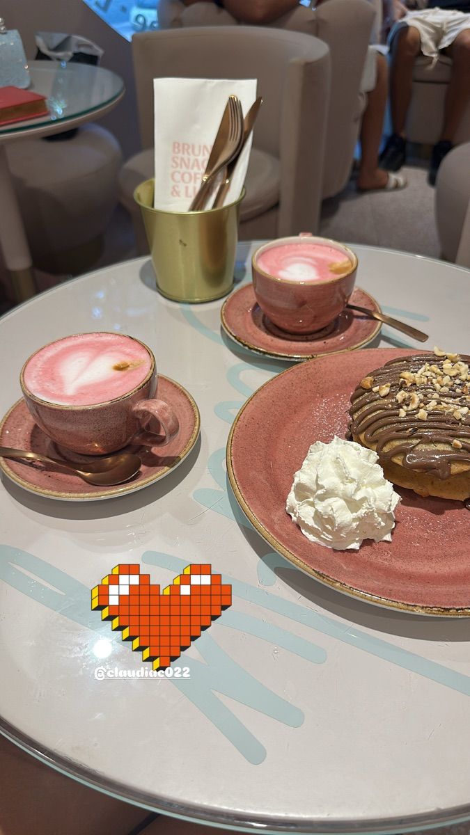 Luxy Roll - Share Your Moments!