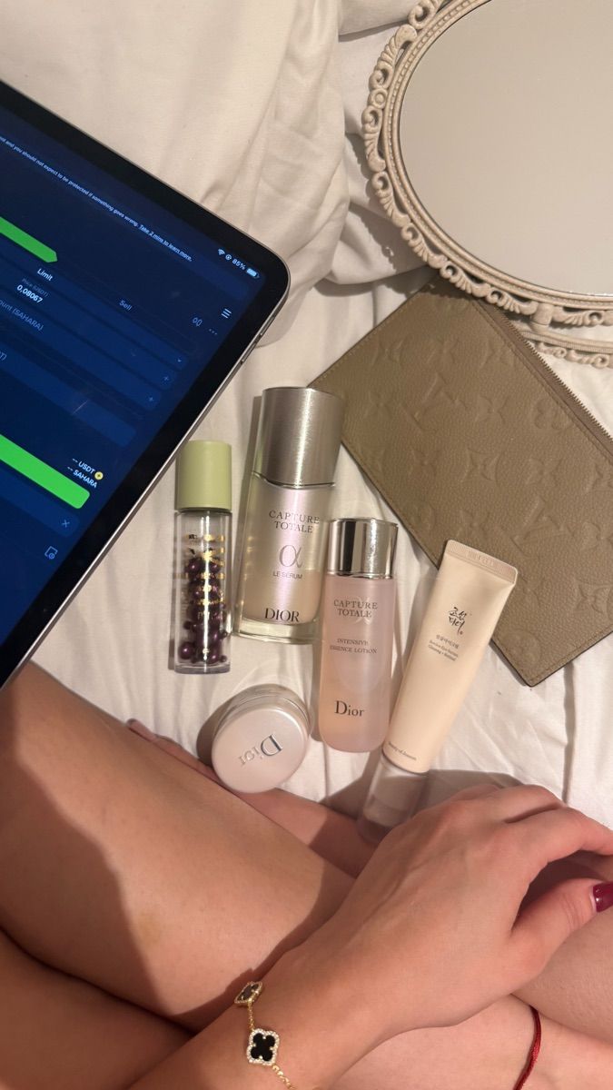 Luxy Roll - Share Your Moments!