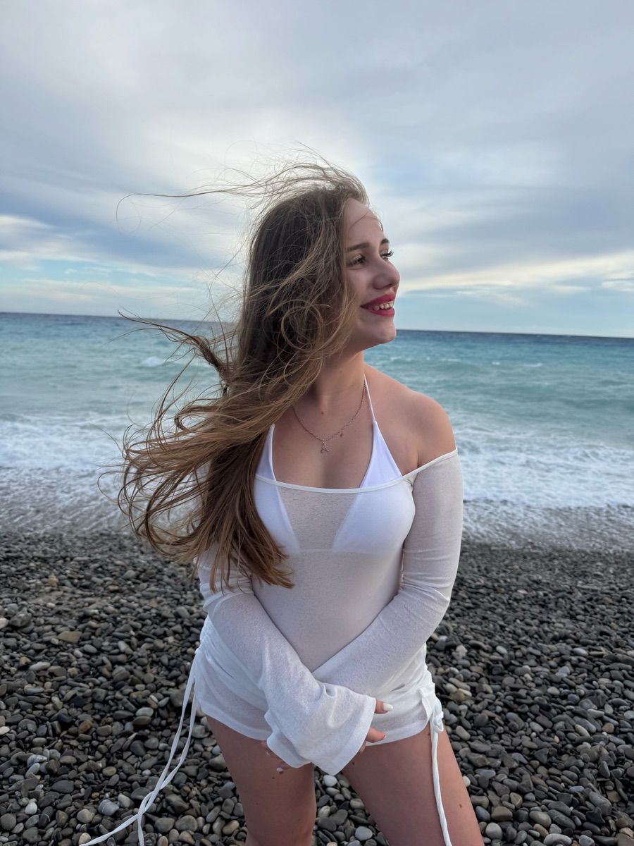 Luxy Roll - Share Your Moments!