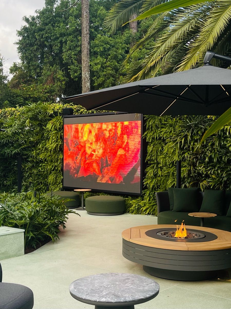 Luxy Roll - Share Your Moments!