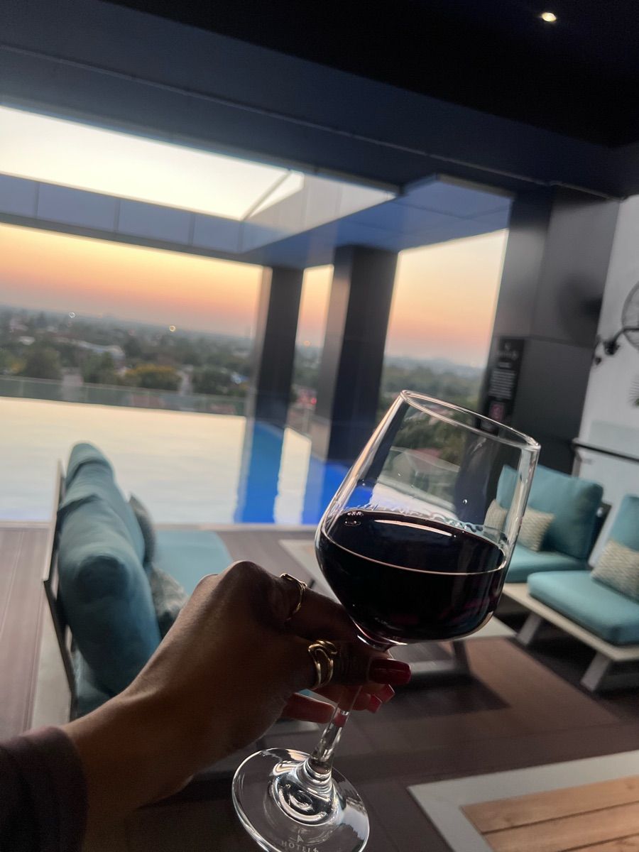 Luxy Roll - Share Your Moments!