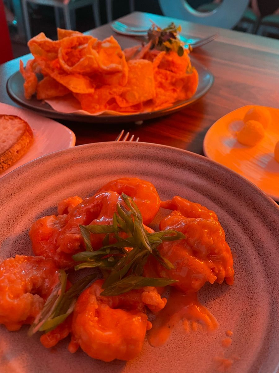 Luxy Roll - Share Your Moments!