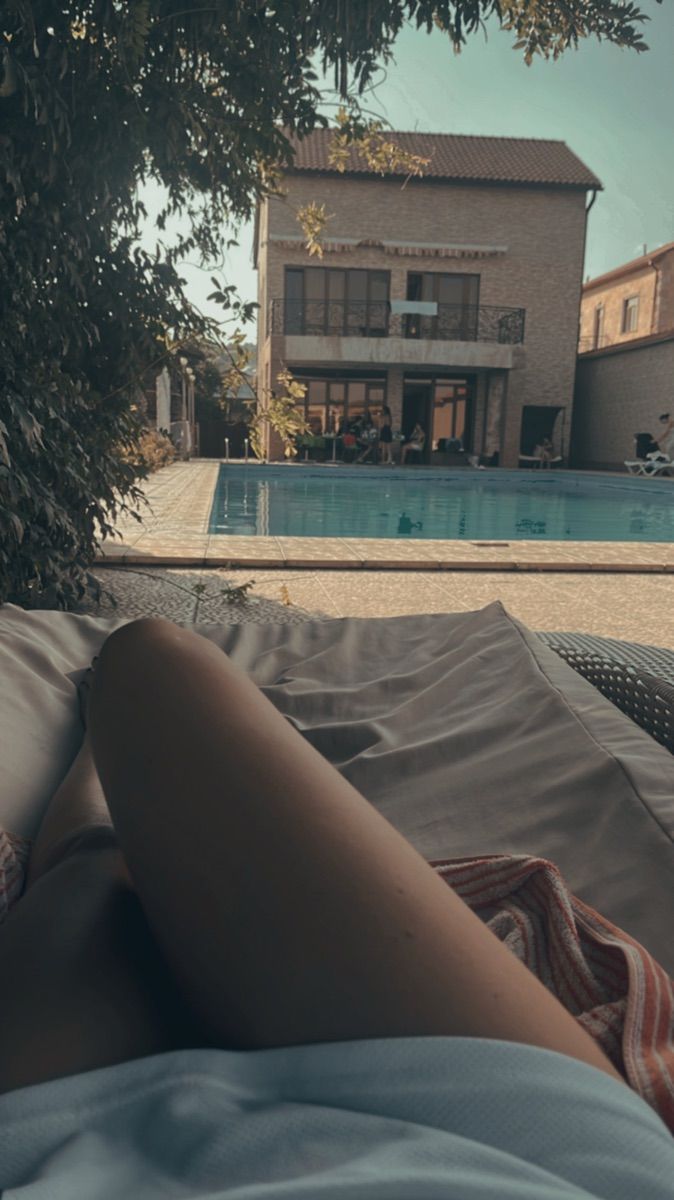 Luxy Roll - Share Your Moments!