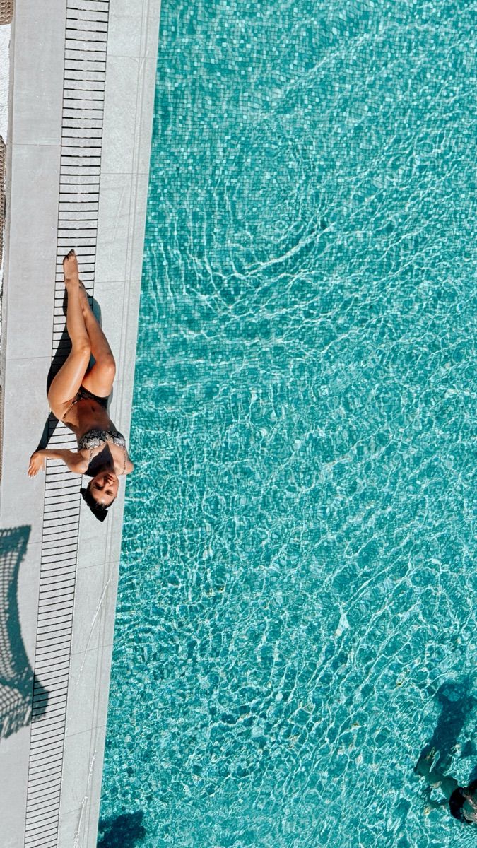 Luxy Roll - Share Your Moments!