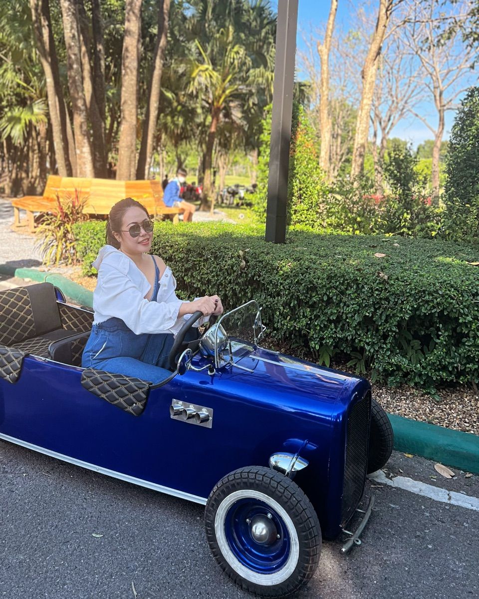 Luxy Roll - Share Your Moments!