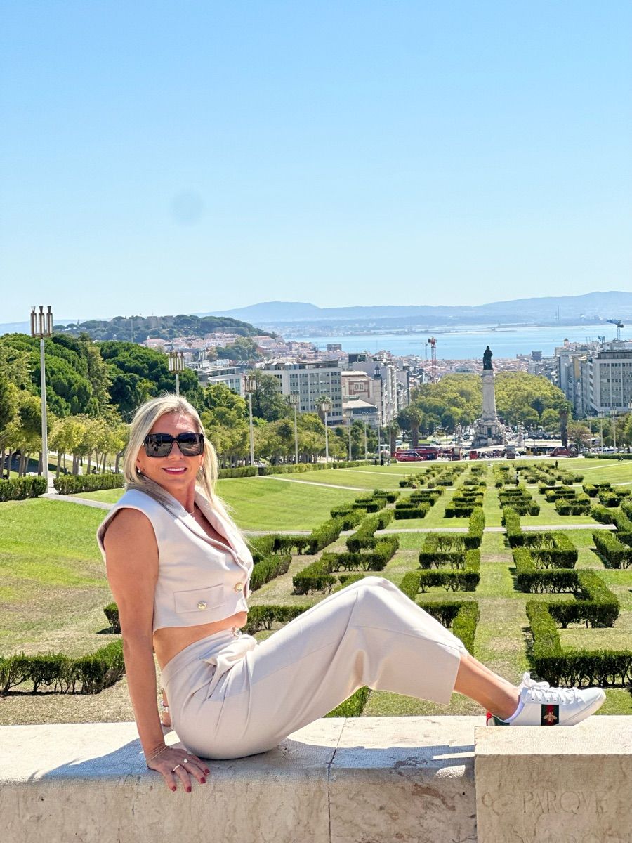 Luxy Roll - Share Your Moments!