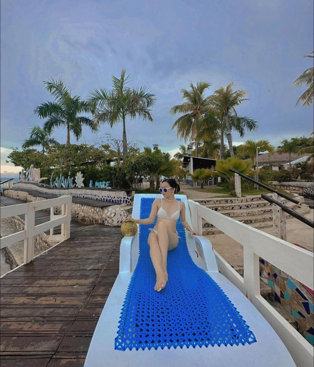 Luxy Roll - Share Your Moments!