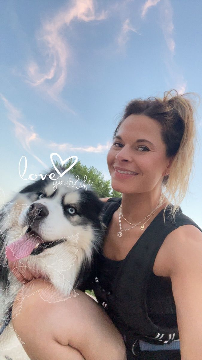 Luxy Roll - Share Your Moments!