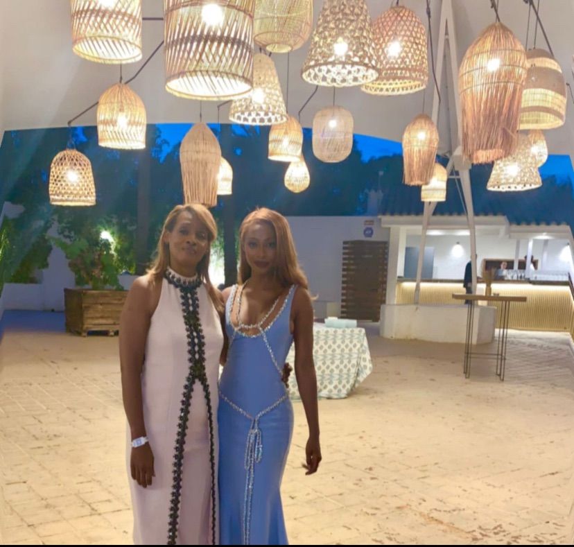 Luxy Roll - Share Your Moments!