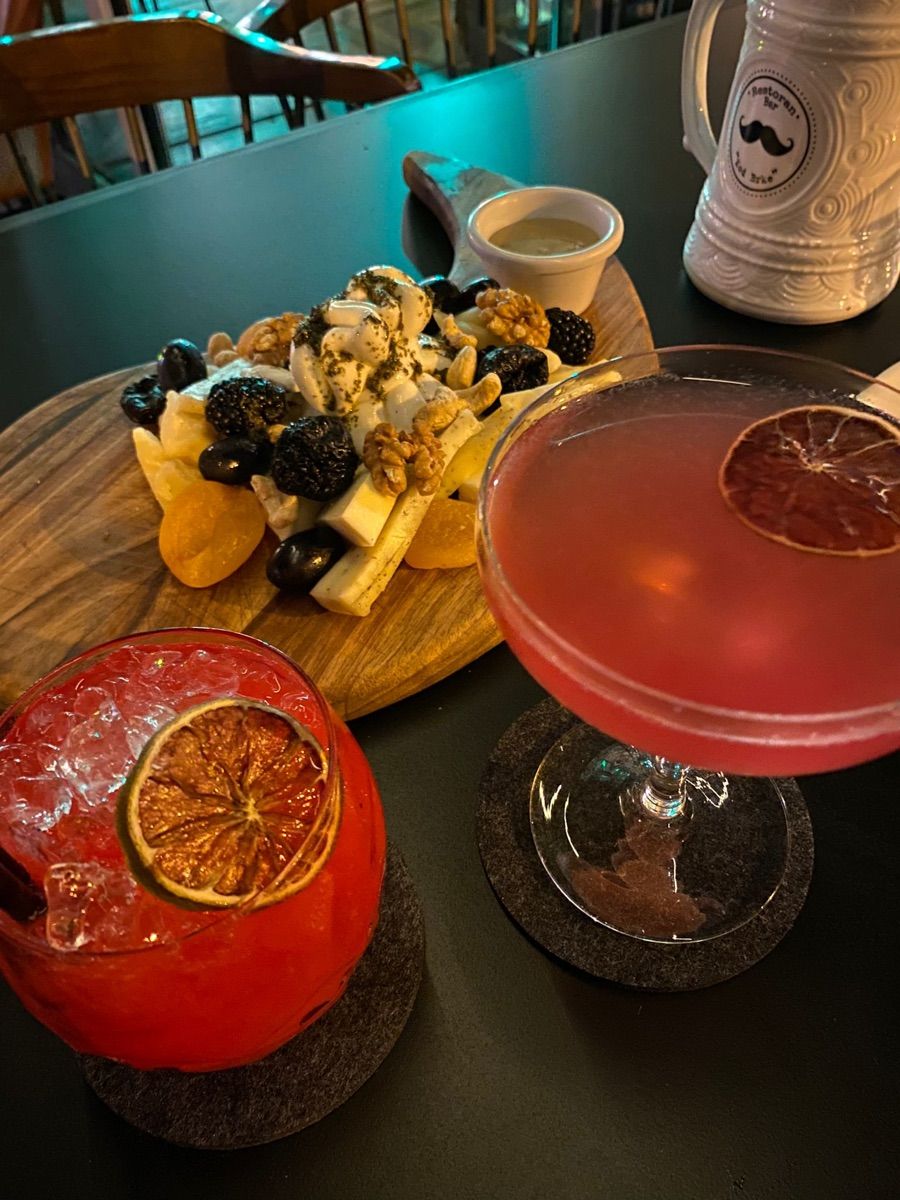 Luxy Roll - Share Your Moments!