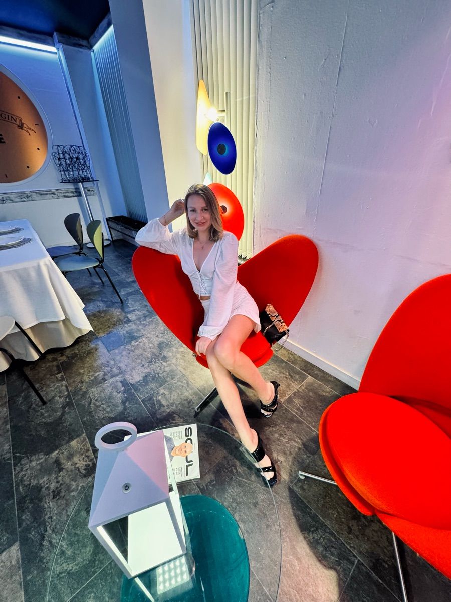 Luxy Roll - Share Your Moments!
