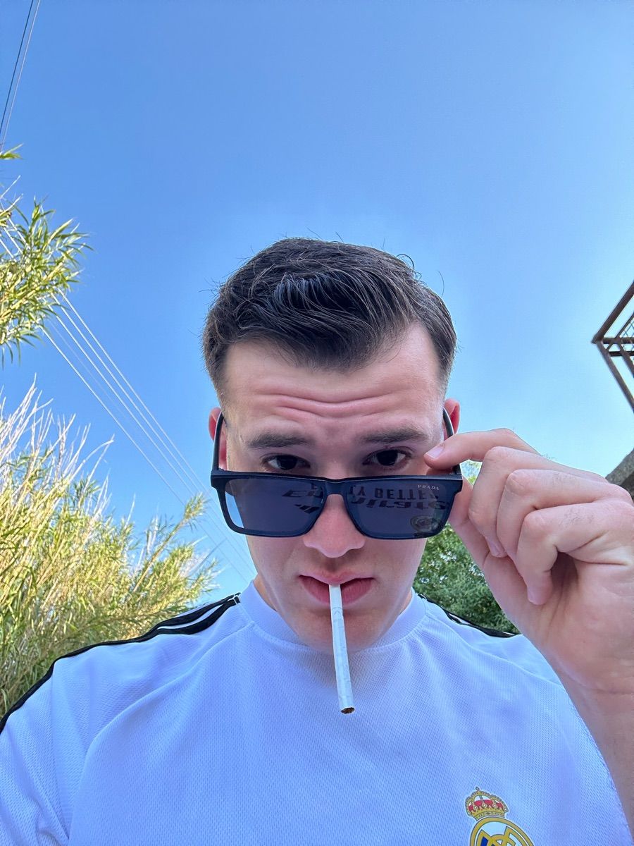 Luxy Roll - Share Your Moments!