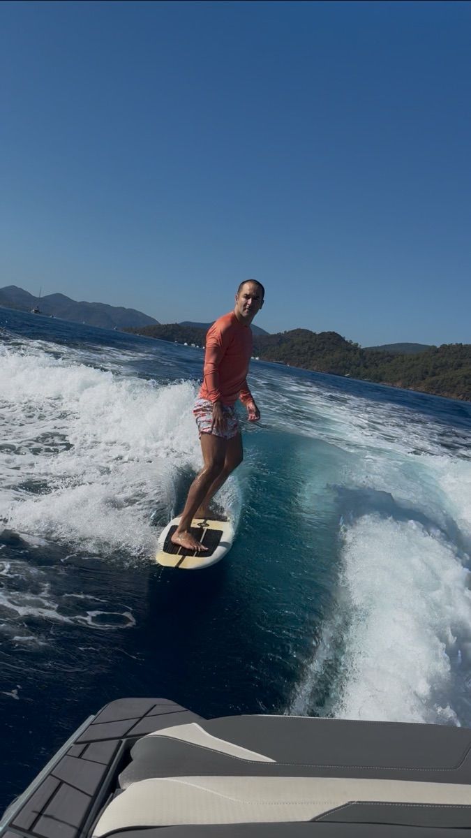 Luxy Roll - Share Your Moments!