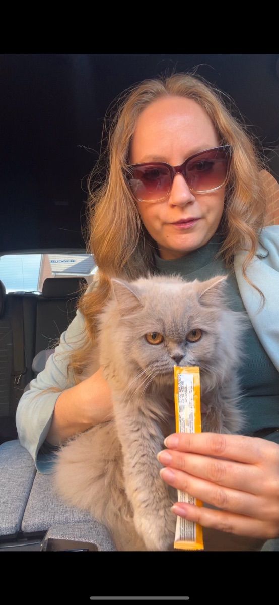 Luxy Roll - Share Your Moments!