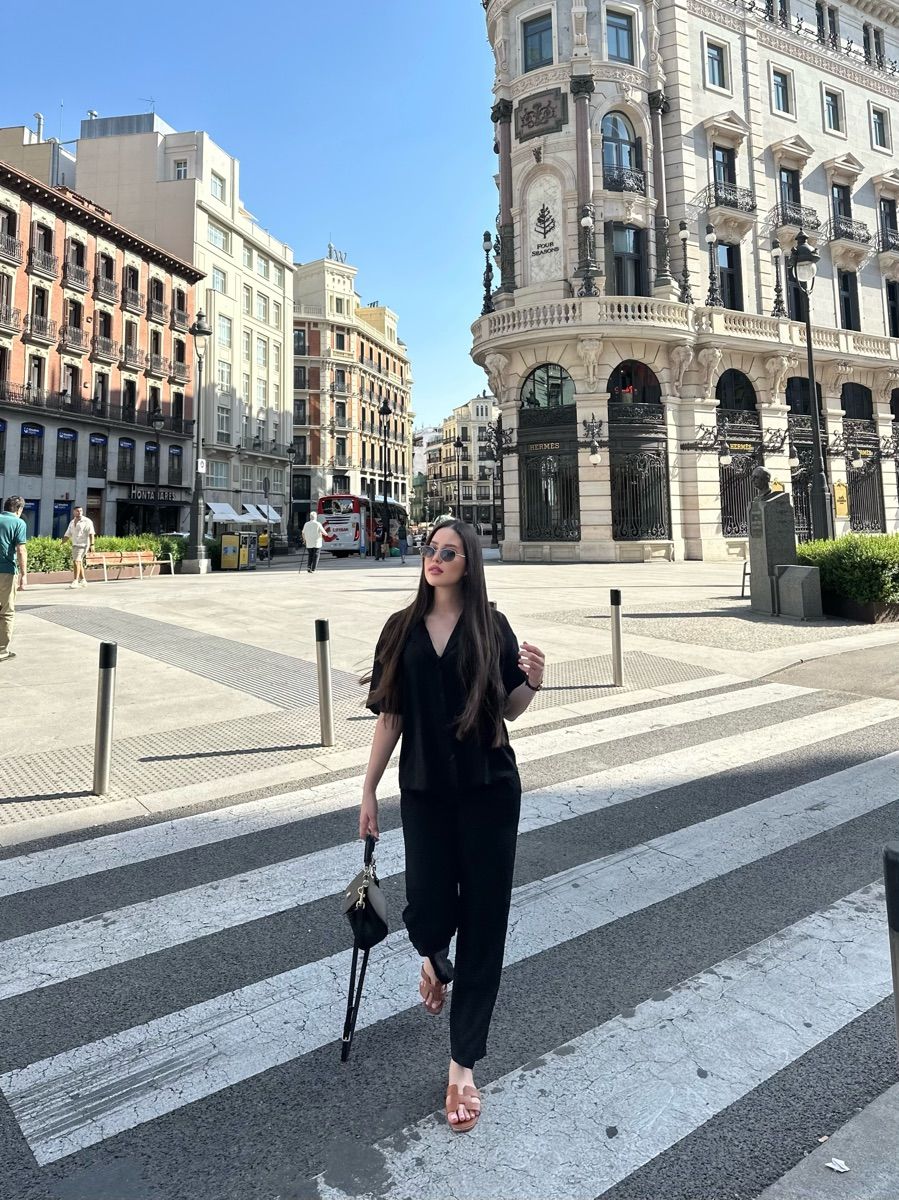 Luxy Roll - Share Your Moments!