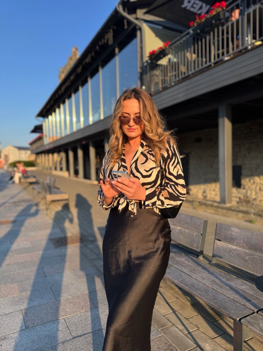 Luxy Roll - Share Your Moments!