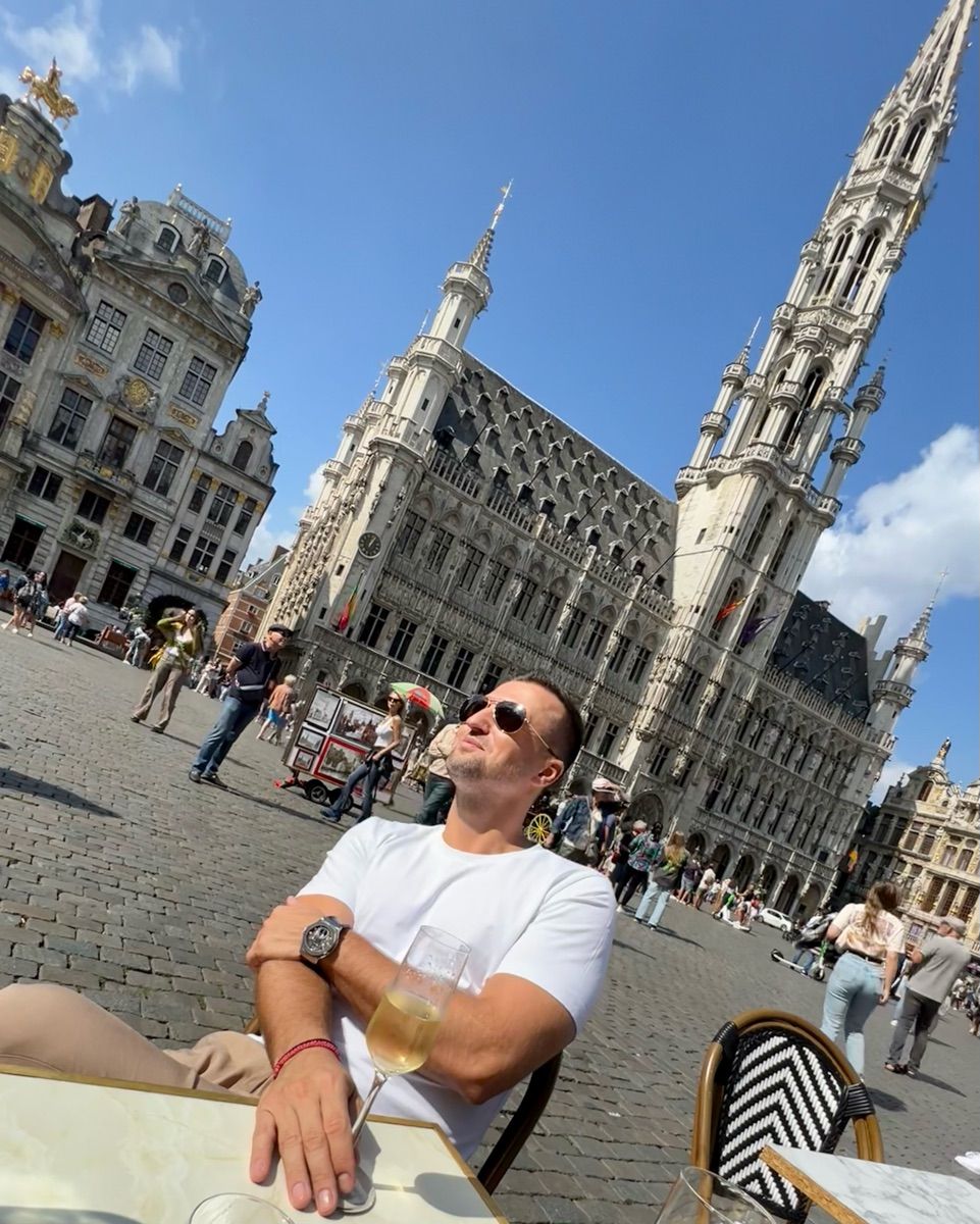 Luxy Roll - Share Your Moments!