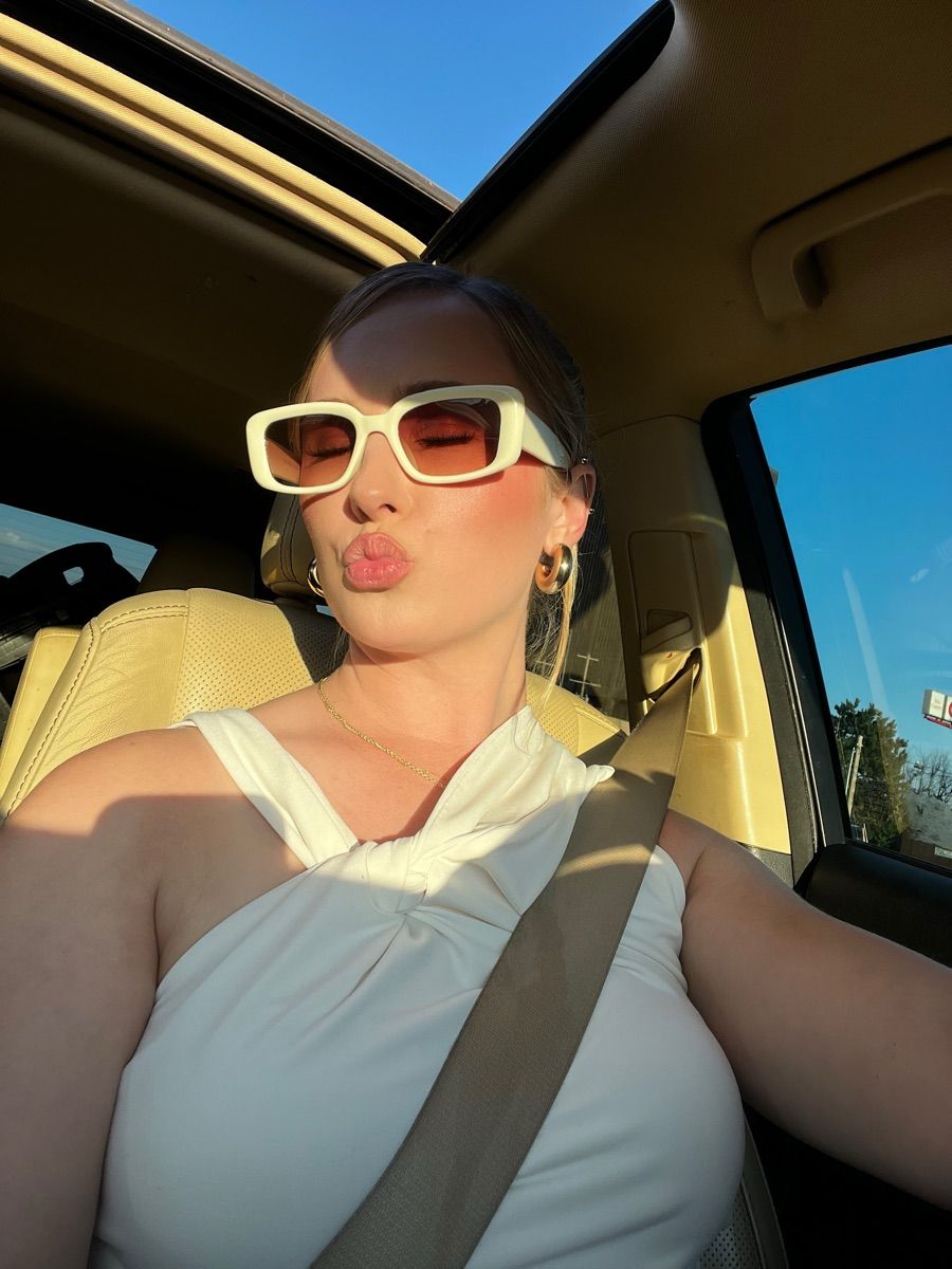 Luxy Roll - Share Your Moments!
