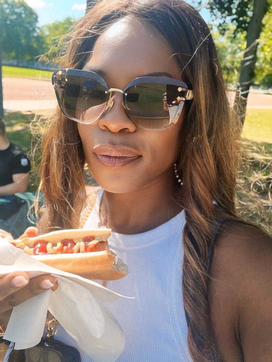 Luxy Roll - Share Your Moments!
