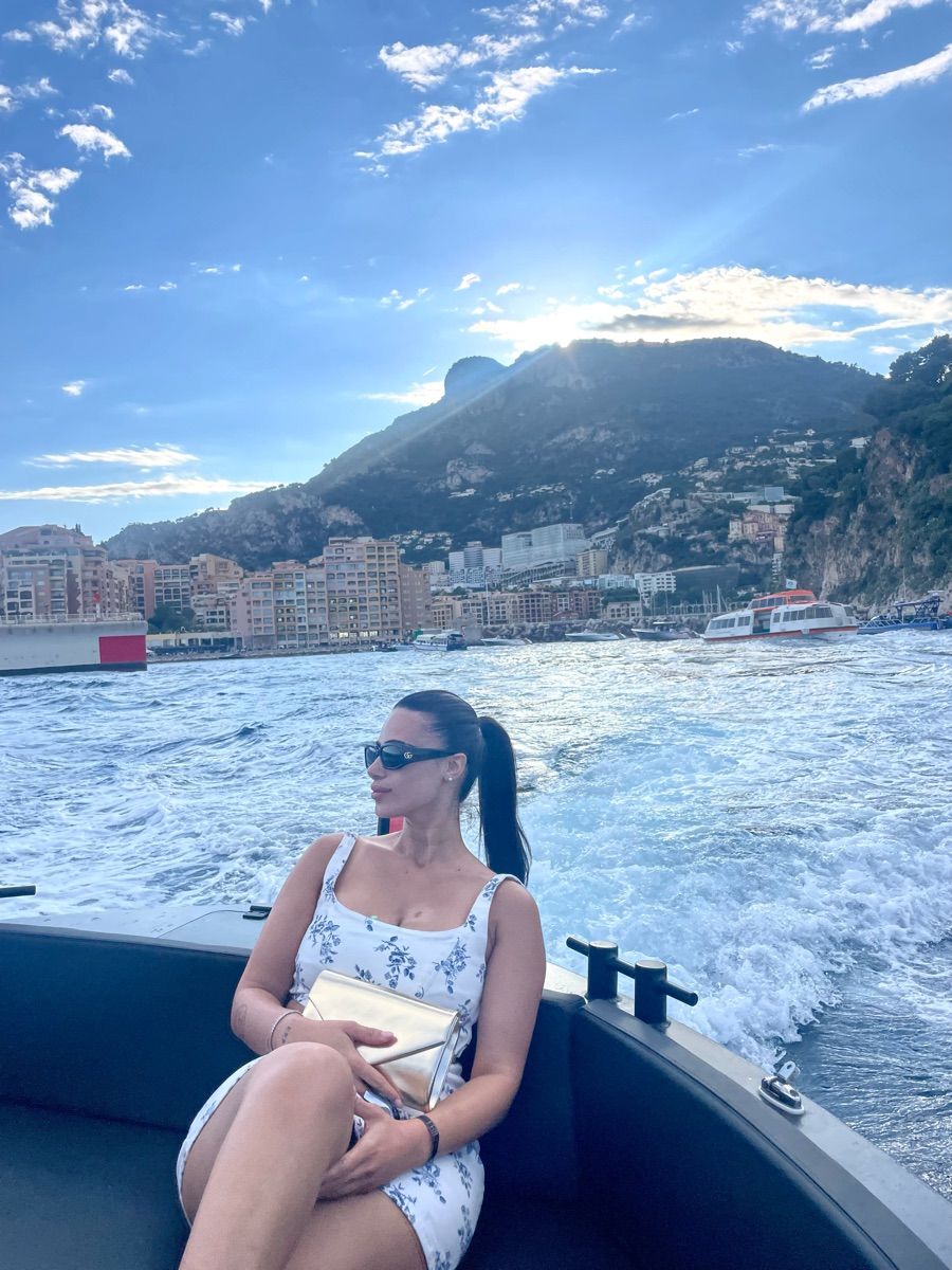 Luxy Roll - Share Your Moments!